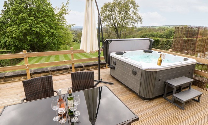 Dronfield Casa | JESMOND DENE, family friendly, character holiday cottage in Unstone