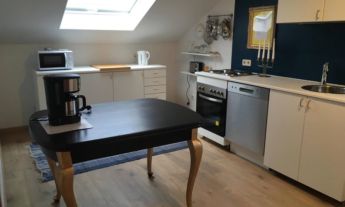 Sankt Ingbert Apartamento | "Joya con 2 dormitorios y 5 camas"