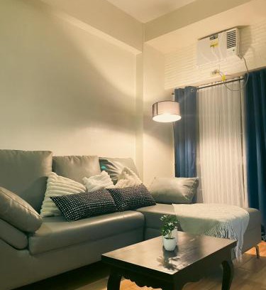 Binan City Apartamento | JFam Suites, C1-5L 1BR , Up To 7 Pax