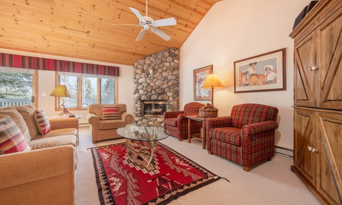 Teton Pines Casa | 3bd / 3. 5 ter bis Teton Pines De Pueblo 2: hogares de la ciudad 3 BR / 3. 5 BA en Wilson, capacidad para 6