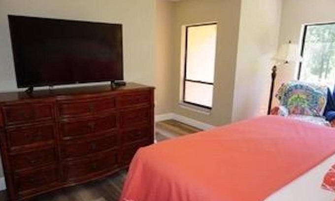 Lutz Condominio | Jim Miller's Adorable 2bedroom2 bath Premium Condo P-5