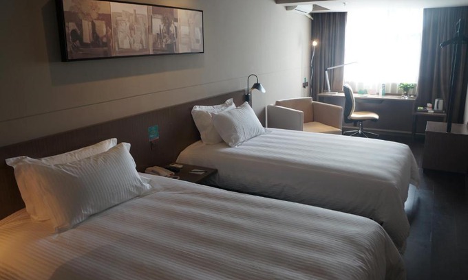 Long Hua Hotel | Jinjiang Inn Haikou Guomao Jinlong Road