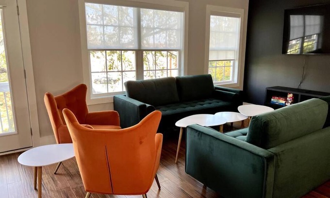Nashville Casa | Jink Hippies and Cowboys - 7 beds - sleeps 10