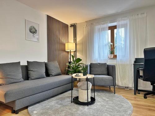 Burghausen Apartamento | JIRVISTA-Homes, voll ausgestattete Wohnung im EG, kontaktloser Zutritt