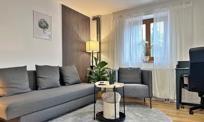 Burghausen Apartamento | JIVISTA-Homes, fully equipped apartment on the ground floor, contactless access