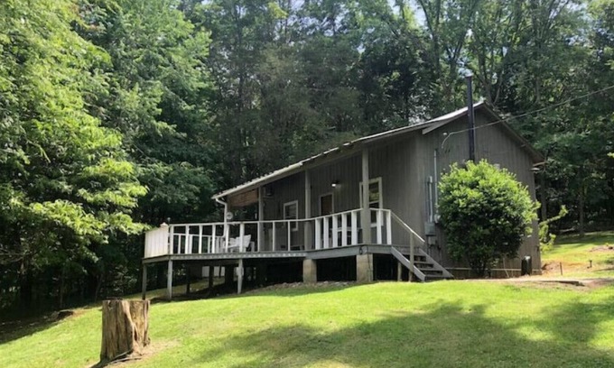 Gainesboro Cabina | JJ’s Trout and About