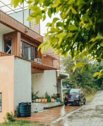 Jwalamukhi Cama Y Desayuno | JM Luxury Homestays