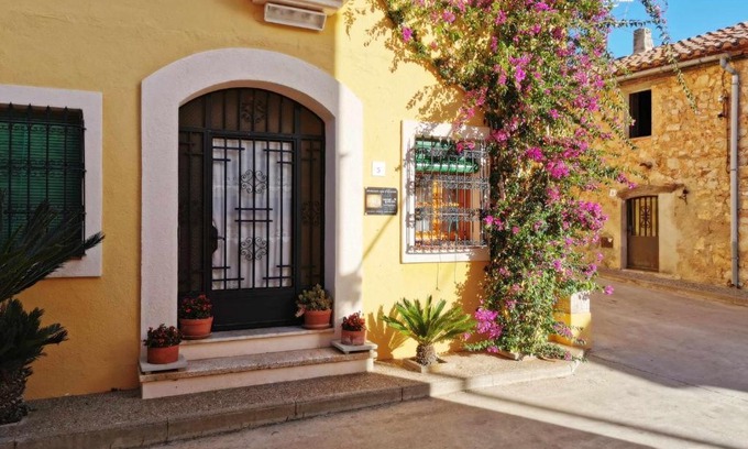 L'Avella Casa | Joanet Guarda turismo familiar en plena naturaleza