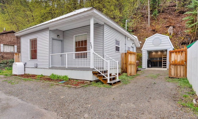 Wallace Casa | Joe's Place in Historic Wallace, Idaho