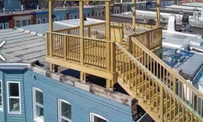 Greektown Casa | Downtown home w/rooftop and free parking 3 bedroom 3 full bathrooms privacy deck