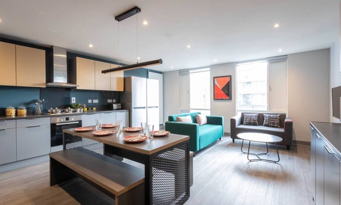The Liberties Hotel | JOIVY Affordable Dublin Thomas Street