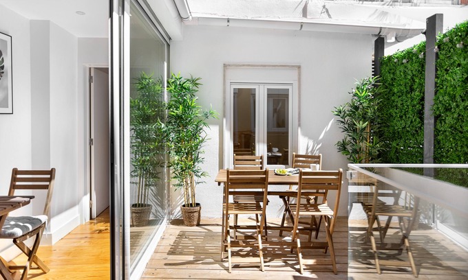 Merces Apartamento | JOIVY Principe Real 2BR Apt w/Terrace nearby Botanical Garden of Lisbon