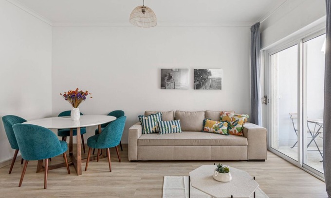 Sao Domingos de Benfica Apartamento | JOIVY Striking flat in Benfica