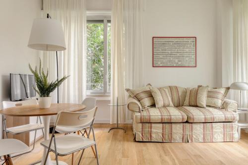 Porta Nuova Apartamento | JOIVY Stylish Studio Near Pinacoteca Brera