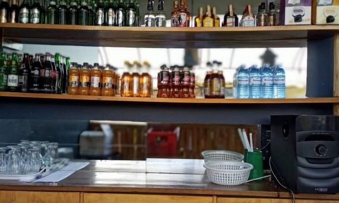 Gulu Cabina | Jojo's Palace Annex