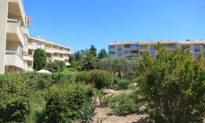 Le Dramont Apartamento | Joli studio A front de mer