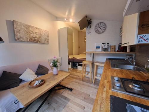 Ouistreham Casa | Joli studio au calme dans un jardin privatif