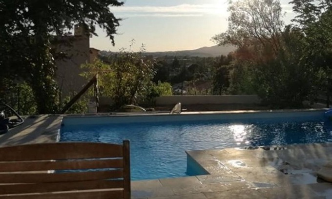 Gemenos Apartamento | Joli T1 au Calme, Entre Collines et Littoral; Idéal Pour Explorer la Région!