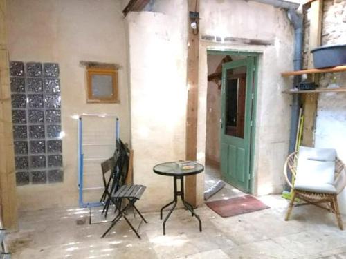 Orange Apartamento | Joli T2 provençal plain-pied CV cour