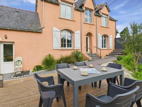 Fouesnant Casa | Jolie maison avec jardin et terrasse pour 4