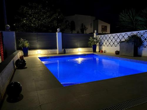 Empuriabrava Villa | Jolie maison avec sa piscine privée WIFI