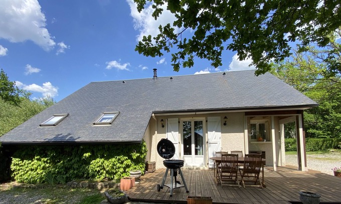 Perols-sur-Vezere Casa | Jolie Maison à la Campagne, Grand Terrain de 3000m2