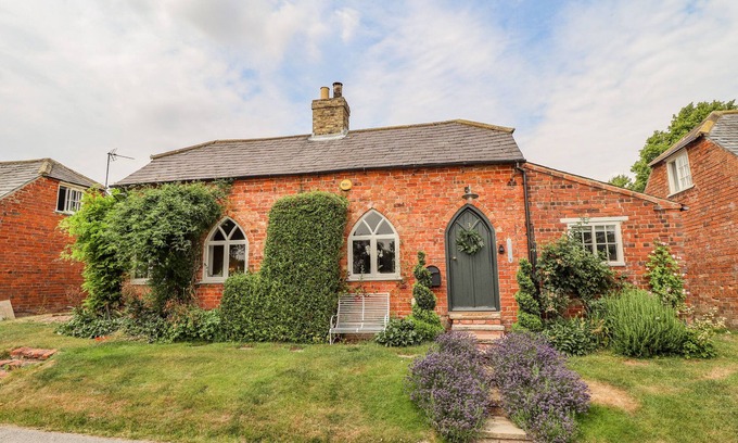 Horncastle Cabaña | JOLLS COTTAGE, pet friendly, character holiday cottage in Horncastle