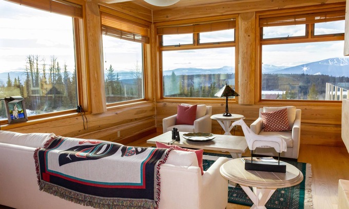 Smithers Cabina | JollyMore | Pink Sky Lodge