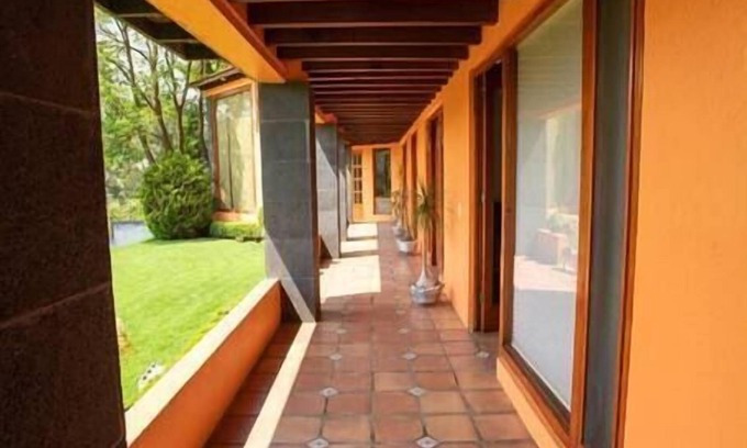El Santuario Casa | Jonathan El Arco
