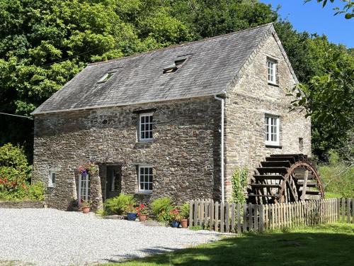 Liskeard Casa | Jopes Mill and Lodge