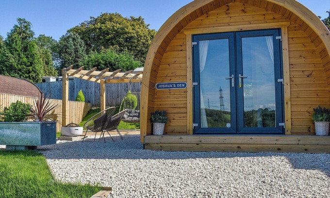 Margam Cabaña | Joshua's Den - UK40975