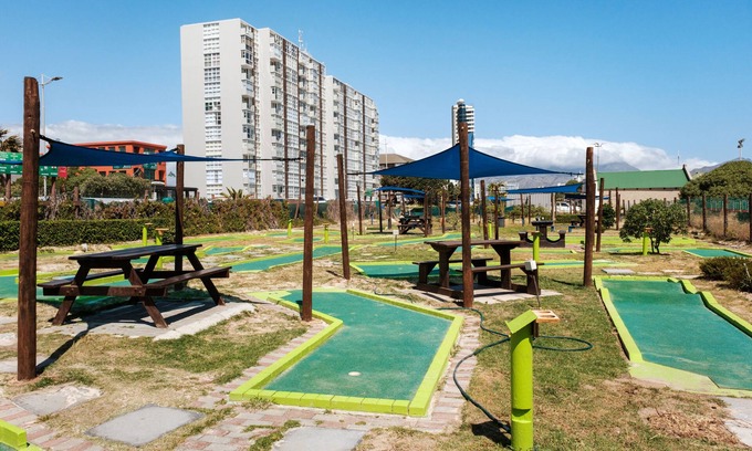 Strand Casa | Joubert 107 by HostAgents