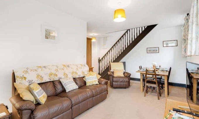 Coverack Casa | Journeys End with surrounding Sea views