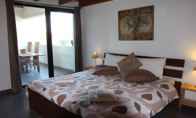 Villegailhenc Apartamento | Jours de vigne - Contemporary apartment for 8 people