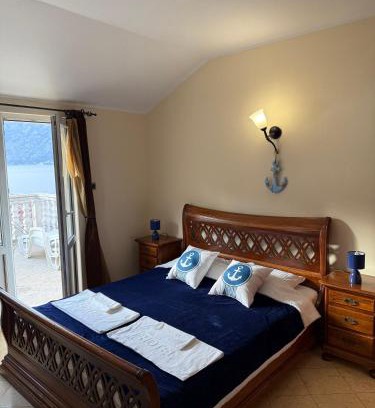 Dobrota Apartamento | Jovan Apartment with private beach and parking