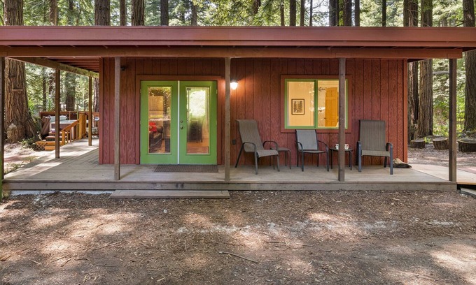 Occidental Cabina | Joy Cottage ~ Monthly Stays Available at this Peaceful Retreat in Occidental