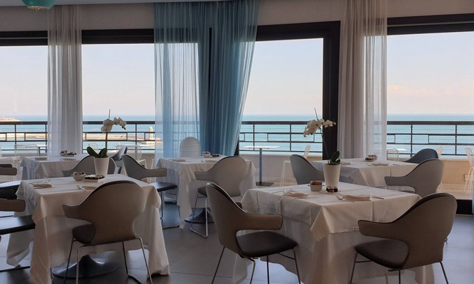 Municipio 1 Hotel | JR Hotels Bari Grande Albergo delle Nazioni