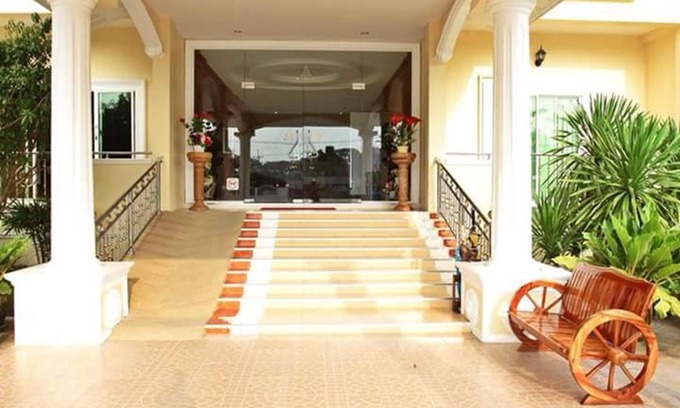 Lop Buri Hotel | JRD Resort