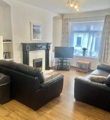 Merthyr Vale Casa | Jrs place