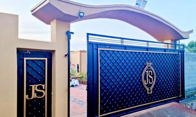 Entebbe Apartamento | JS Summer Cottages