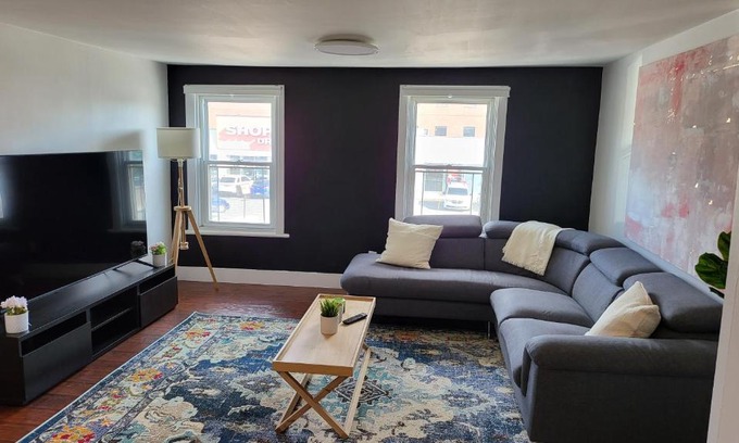 Vanier North Apartamento | JstLikeHome - Old Ottawa Suite & Guesthouse