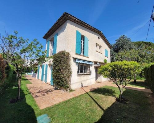 Cap-d'Antibes Casa | Juan les pins : Villa de charme avec piscine