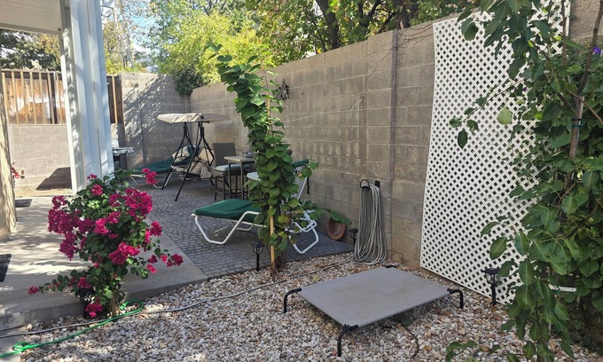 Northeast Heights Casa | Juan Tabo House w/Hot Tub