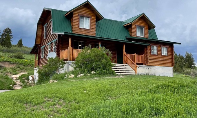 Soda Springs Casa | Jubilation Springs Cabin