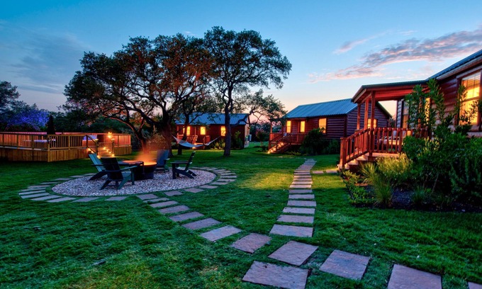 Austin Cabina | Julie's Cabins Luxury Retreat 1