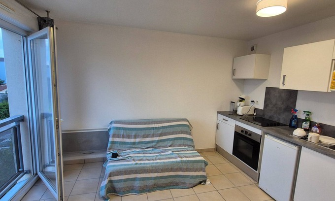Bron Apartamento | Julie's studio