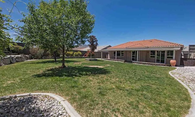 Northeast Reno Casa | Gran casa cerca de la UNR.