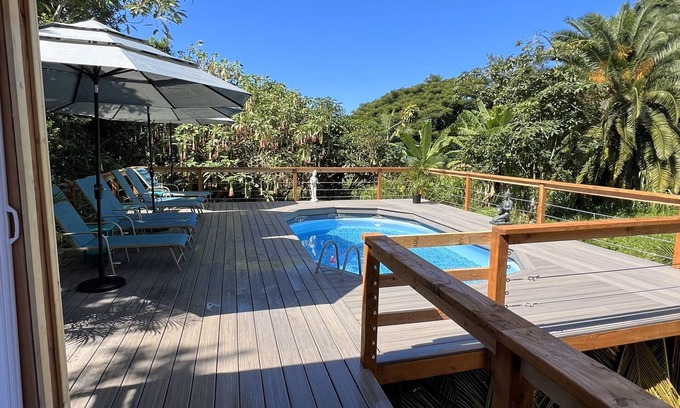 Kealakekua Cabina | Jungle Geodome with private bathroom, deck, and garden.