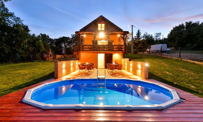 Sveti Ivan Zelina Casa | Jungle House With Pool and Hot Tub, Sveti Ivan Zelina, Croatia