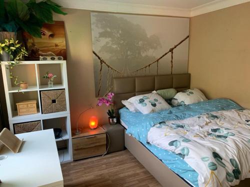 Hellebeekberg Cama Y Desayuno | Jungle Magic Room near Atomium , Heyzel Stadium